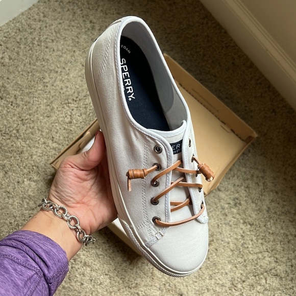 sperry cliffside sneaker